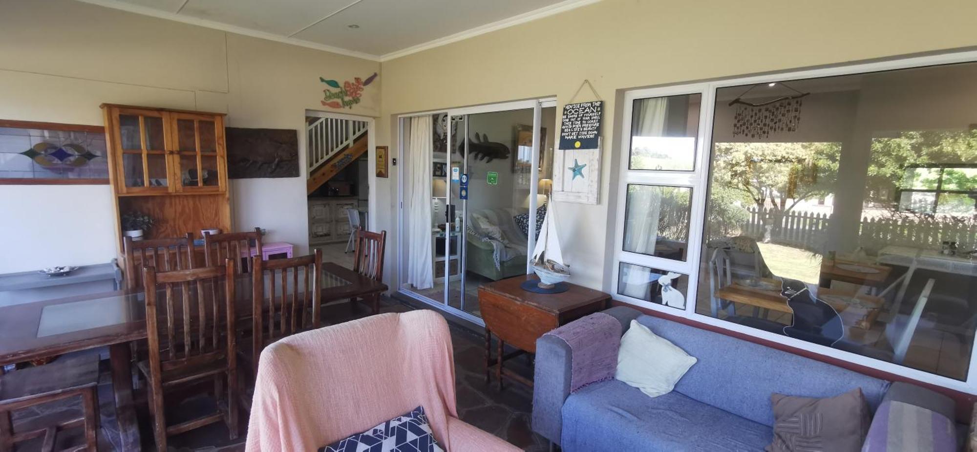 The Coelacanth Guest House And Beach Thyme Self Catering Kidd's Beach Exterior photo